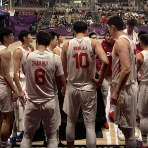 商业互吹，高诗岩：亚一PF；王俊杰：没你不行，我服贝弗利